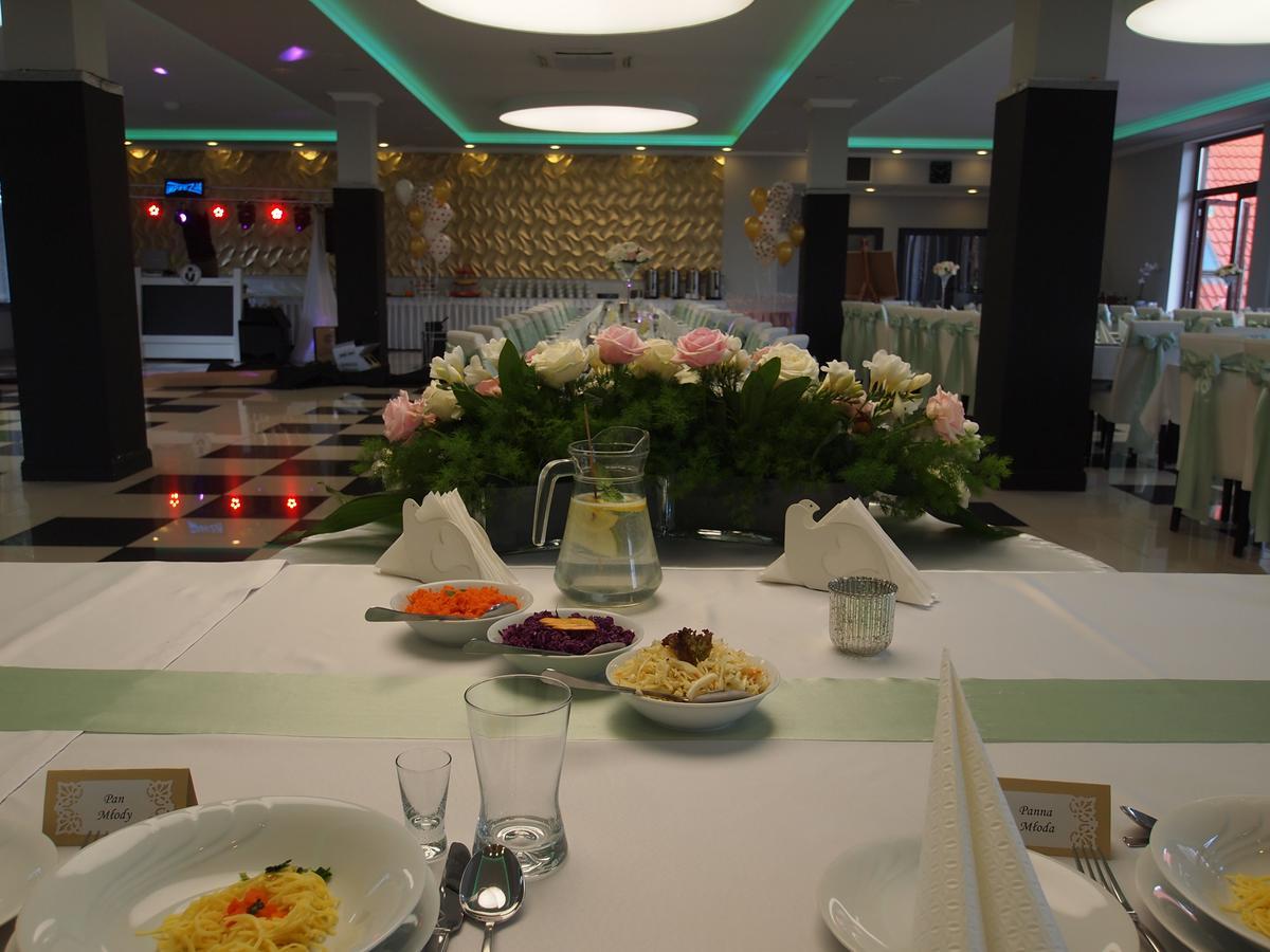 Zajazd Siodlo Hotel&Restauracja Kobyla Góra Exteriér fotografie